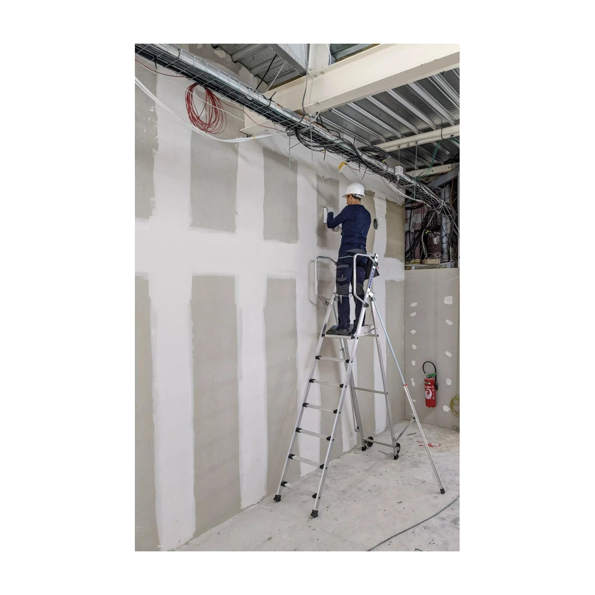 Plate-forme Fixe T-Rex 6 Marches - Duarib 1 Plate-forme Fixe T-Rex 6 Marches - Duarib